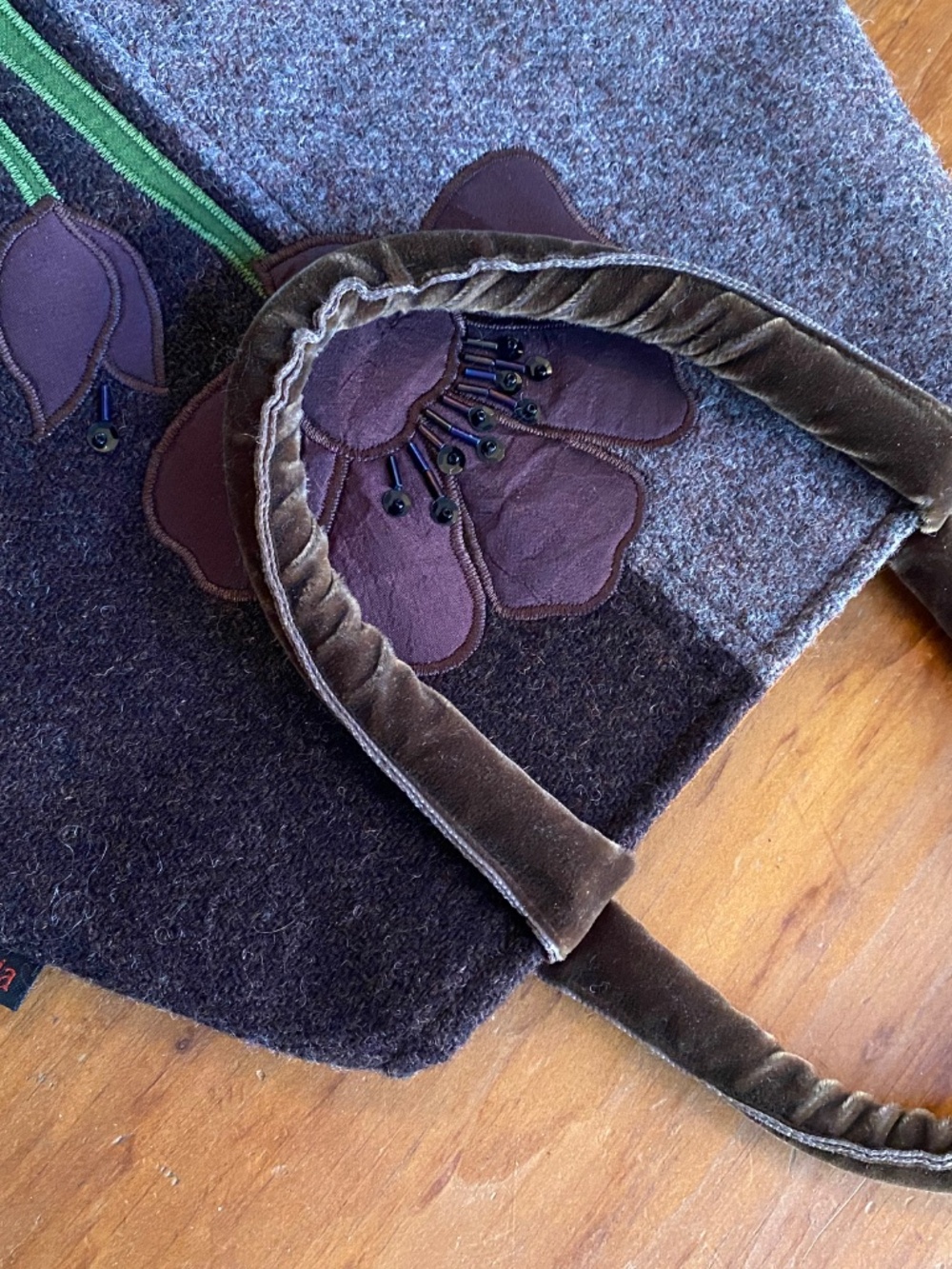 Like new iconic Harris Tweed handbag made in Scotland - Picture 7 of 9